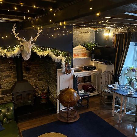 8 Opera Suites, Llangollen Eksteriør billede