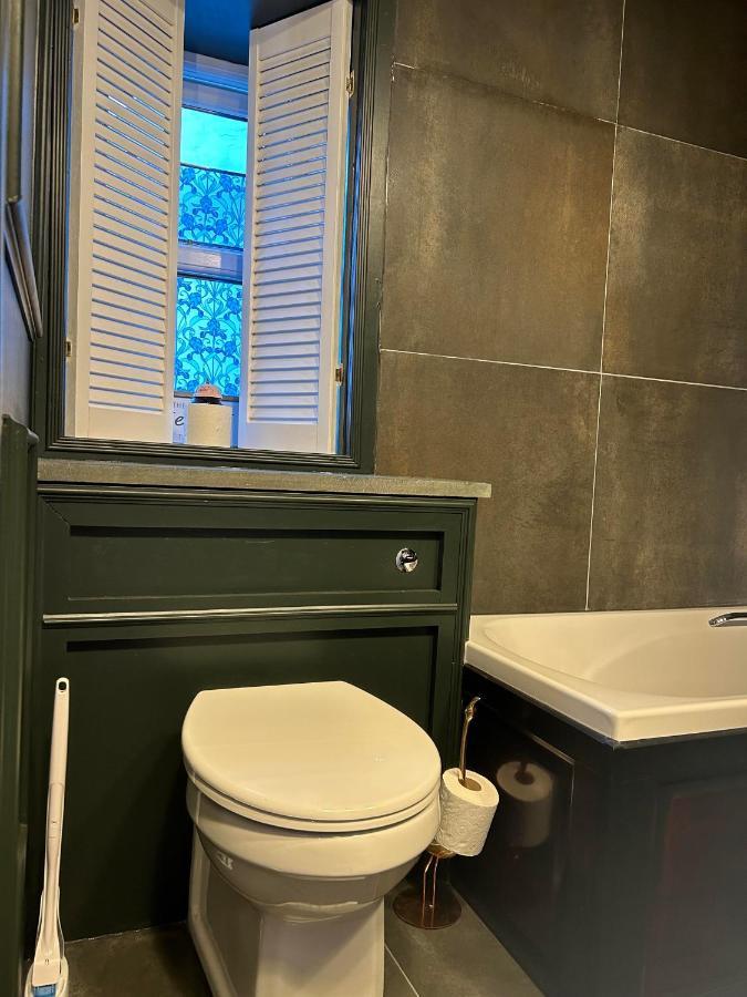 8 Opera Suites, Llangollen Eksteriør billede