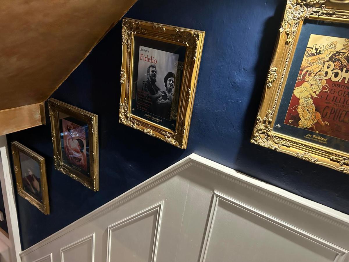 8 Opera Suites, Llangollen Eksteriør billede