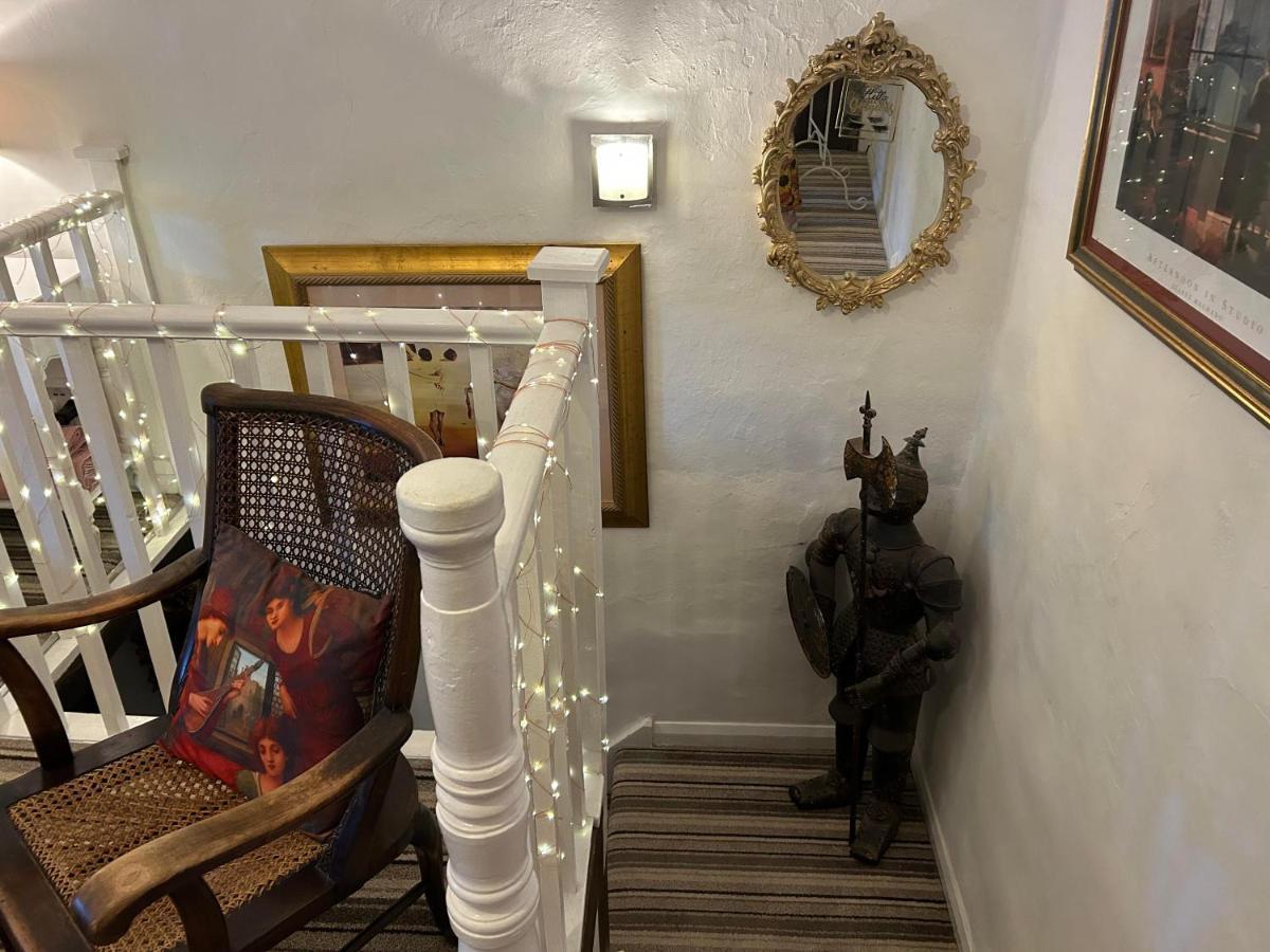 8 Opera Suites, Llangollen Eksteriør billede